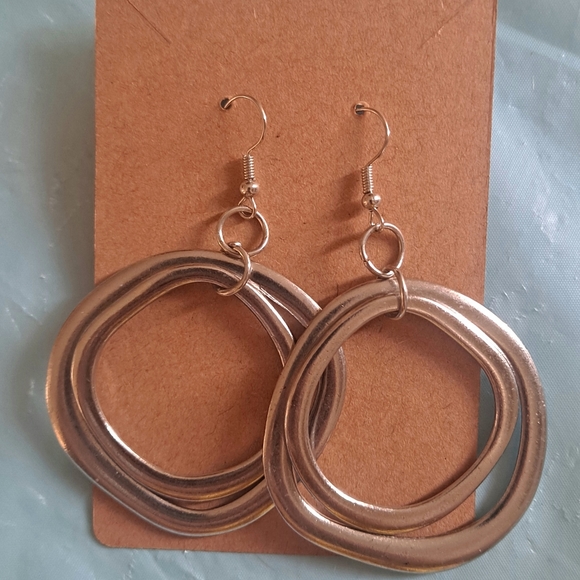 Jewelry - Picture 1 of 1